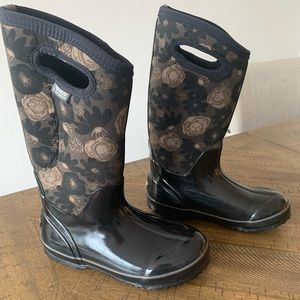 Bogs winter waterproof below knee boots size 6 for extreme cold -40f